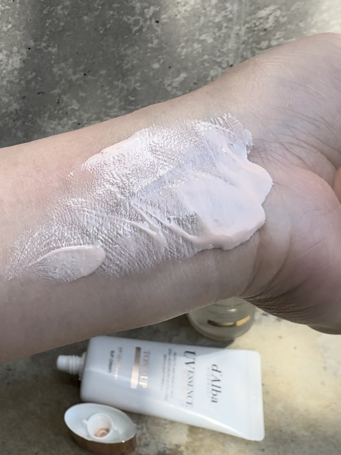 ダルバ ホワイトトリュフファーストスプレーセラム/ダルバ/ミスト状化粧水を使ったクチコミ（3枚目）