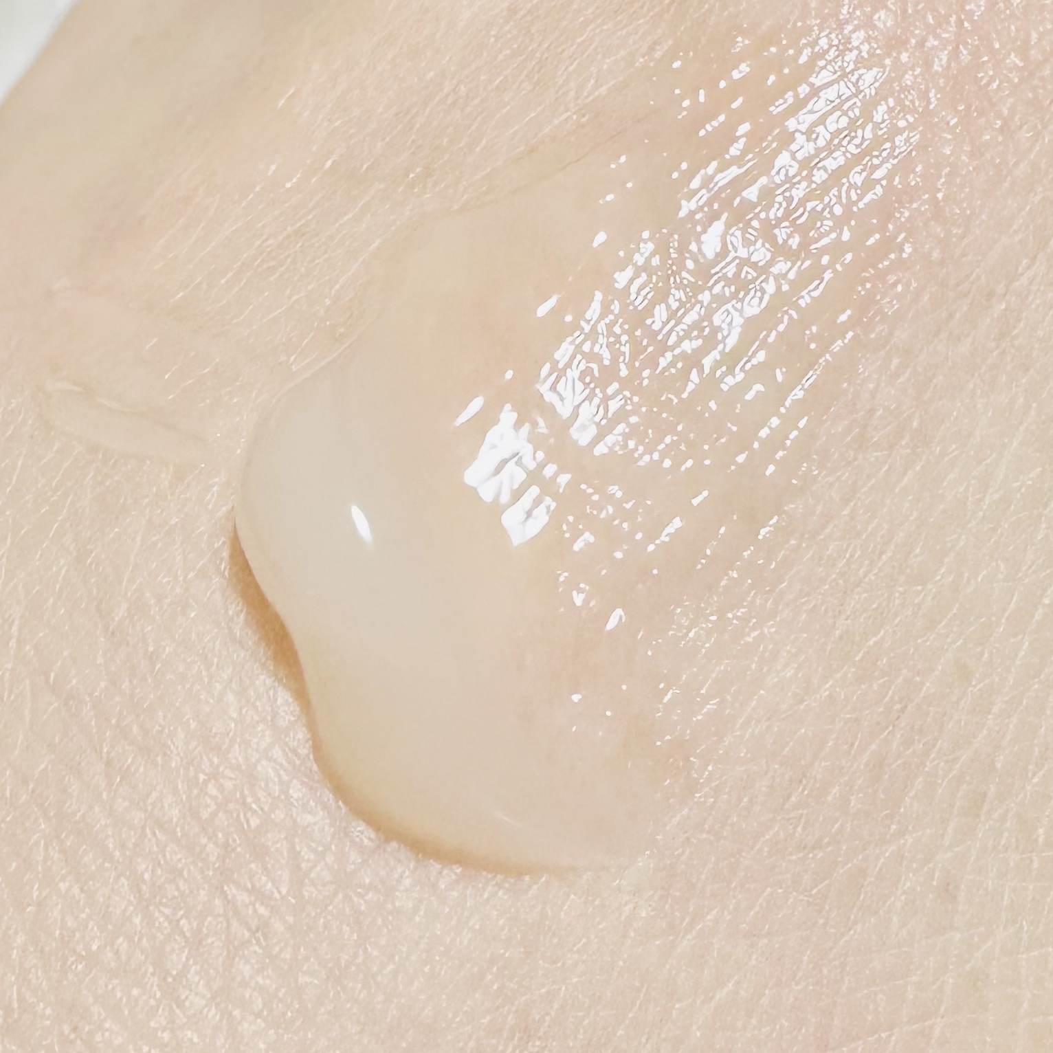 POLA ポーラザハンドクリームのクチコミ「POLAポーラザハンドクリーム #提供 
サンプル使用

【うんうん、使いやすい】

テクスチ.....」（3枚目）