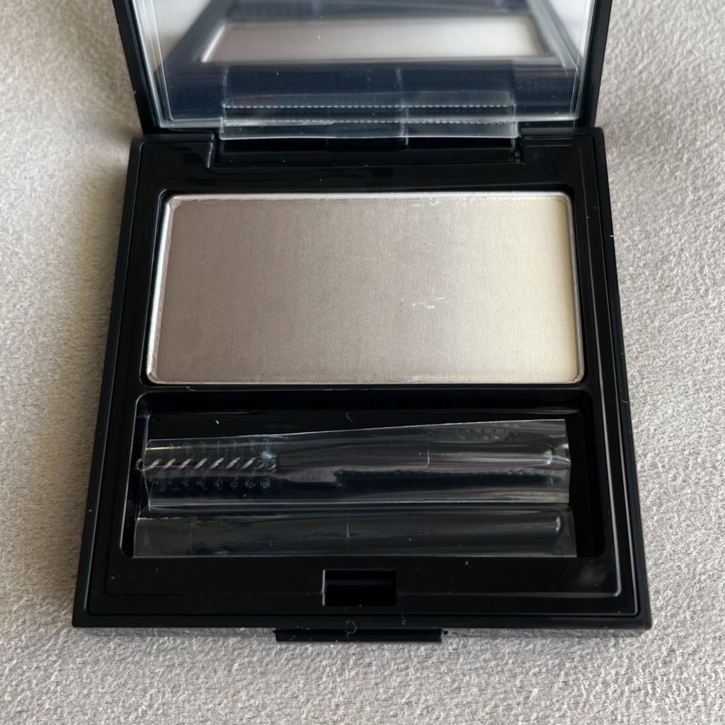 ブローシェーダー ウォーム/shu uemura/パウダーアイブロウを使ったクチコミ（1枚目）