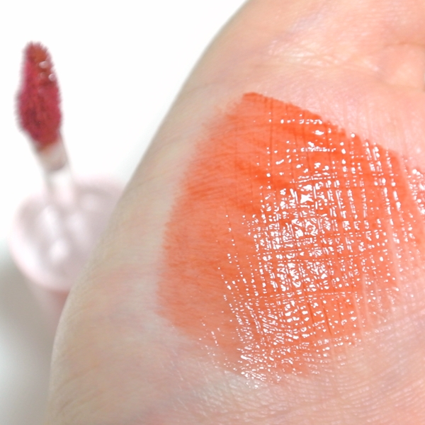 フラッフィリップティント/BLESSED MOON/リップティントを使ったクチコミ（3枚目）