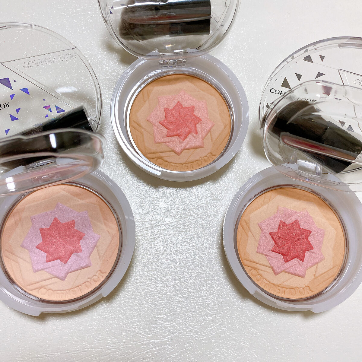 スマイルアップチークスS （マジカルフラット）/コフレドール/パウダーチークを使ったクチコミ（1枚目）