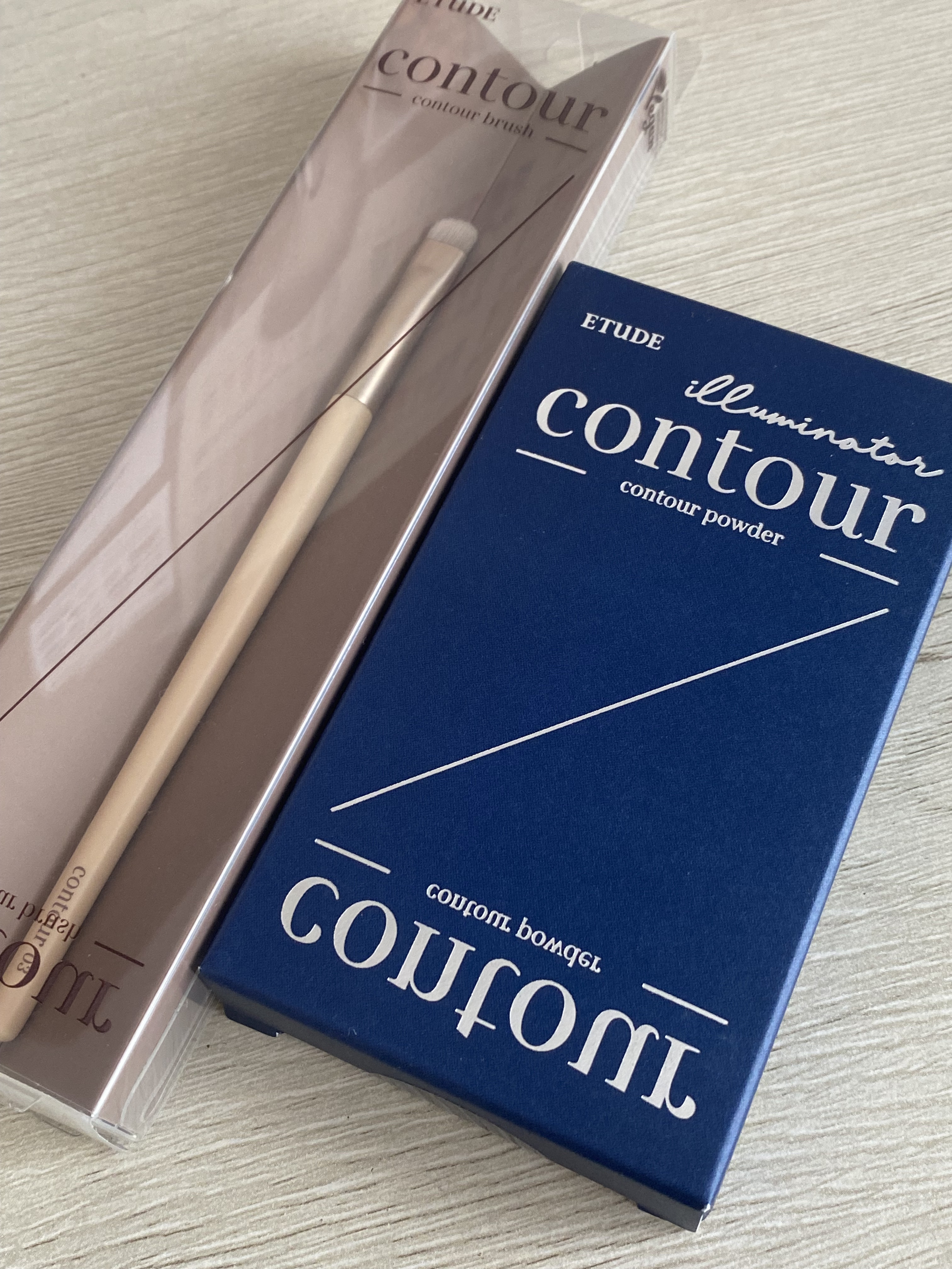コントゥアパウダー イルミネイター/ETUDE/シェーディングを使ったクチコミ（3枚目）