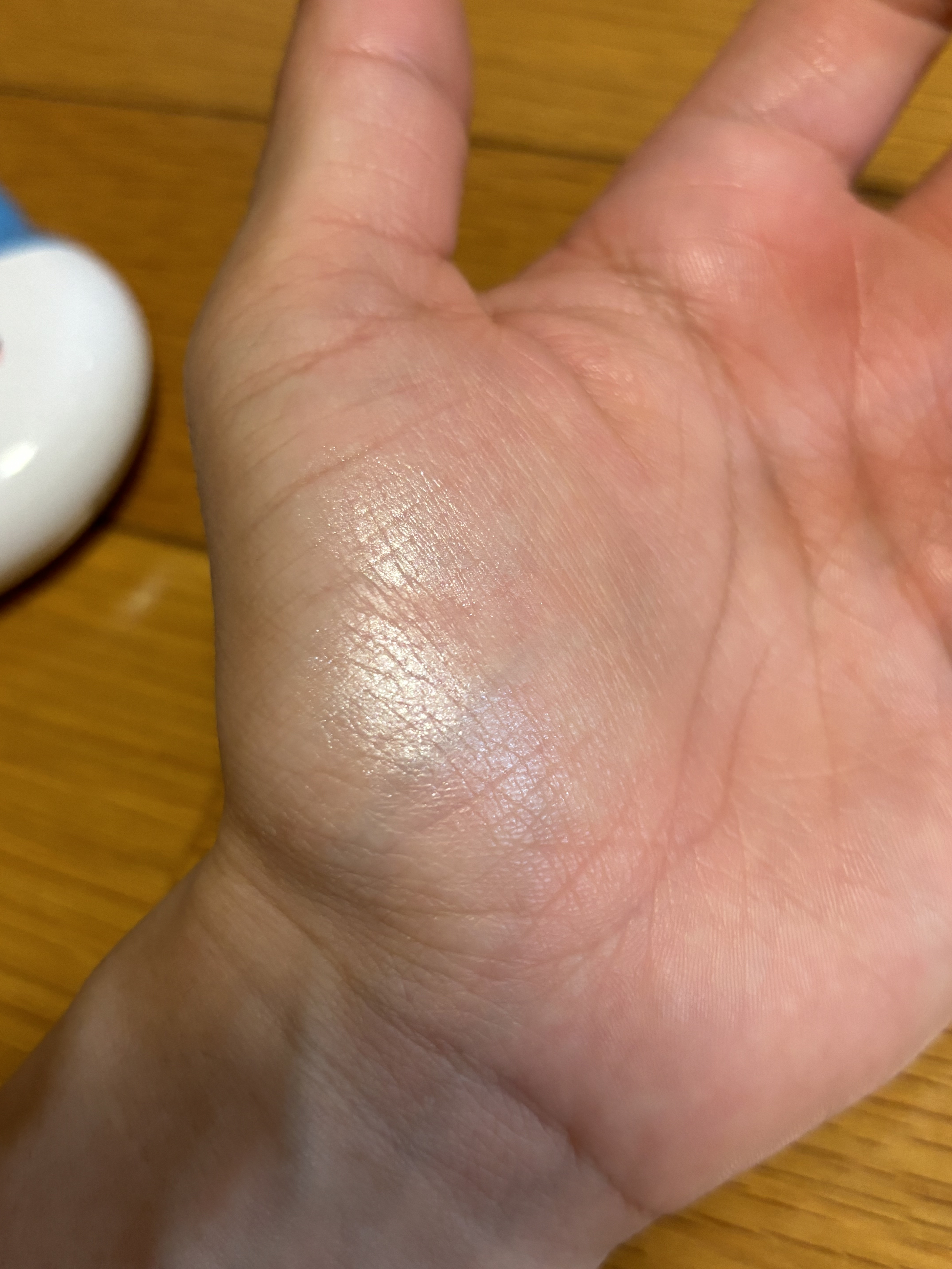 SHOBIDO CWハイライター のクチコミ「SHOBIDO CWハイライター

この守りたい笑顔と目が合ってしまい
気付いたら連れ帰ってい.....」（3枚目）