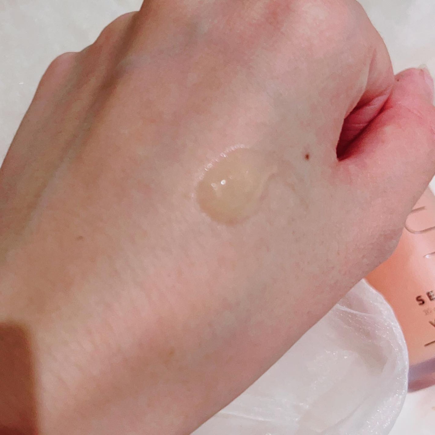 ハリケアコラーゲンサンセラム/VELY VELY/日焼け止めジェルを使ったクチコミ(2枚目)