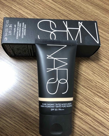 ピュアラディアント ティンティッドモイスチャライザー SPF30 PA+++/NARS/化粧下地を使ったクチコミ（1枚目）