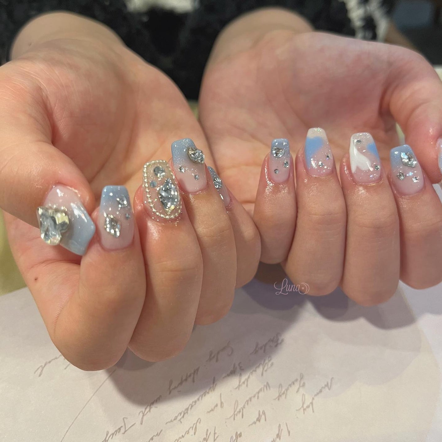 Iuna. Mizuki on LIPS 「.スペシャルプラン🩵#nail#nailstagram#gel..」(2枚目)