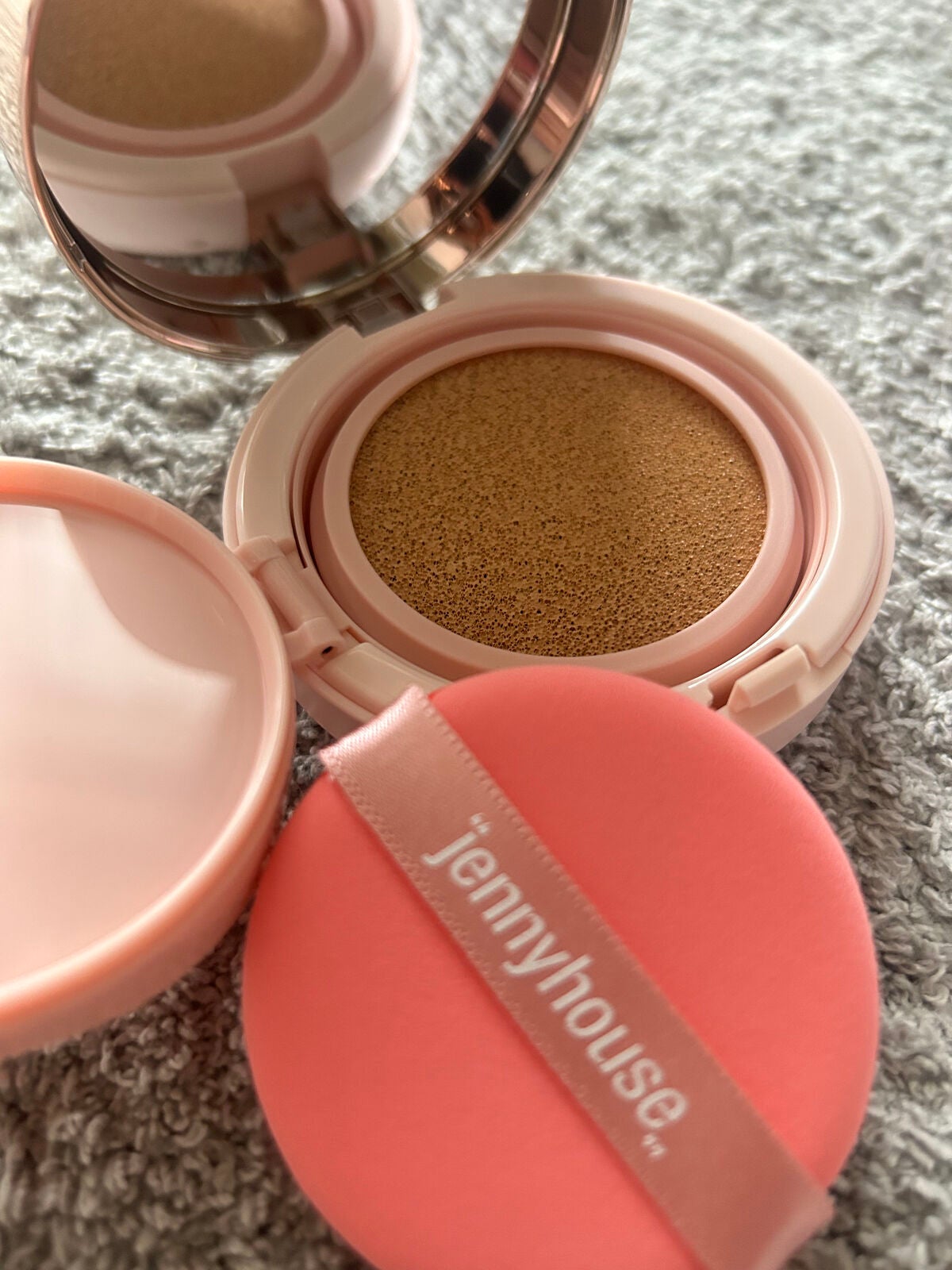 ウルトラフィットセラムクッション/jenny house/クッションファンデーションを使ったクチコミ(2枚目)