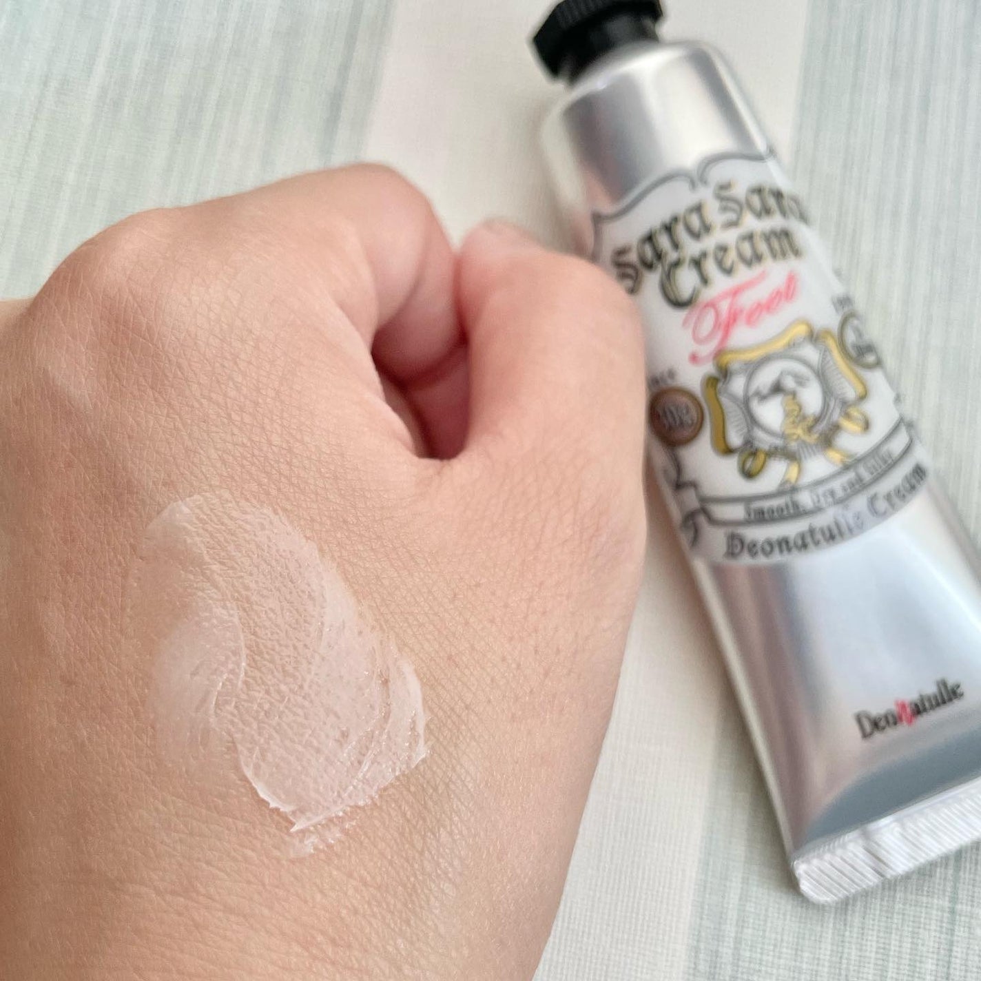 薬用足指さらさらクリーム/デオナチュレ/デオドラント・制汗剤を使ったクチコミ(4枚目)