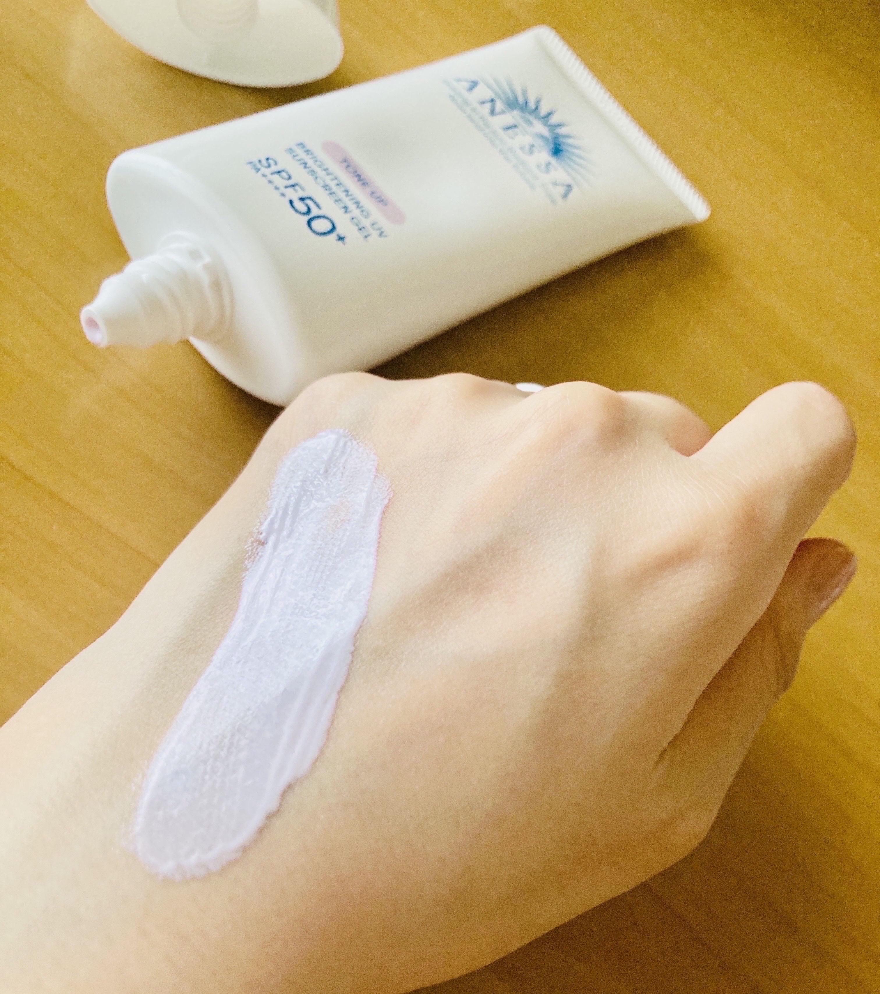 ブライトニングUV ジェル N/アネッサ/化粧下地を使ったクチコミ（2枚目）