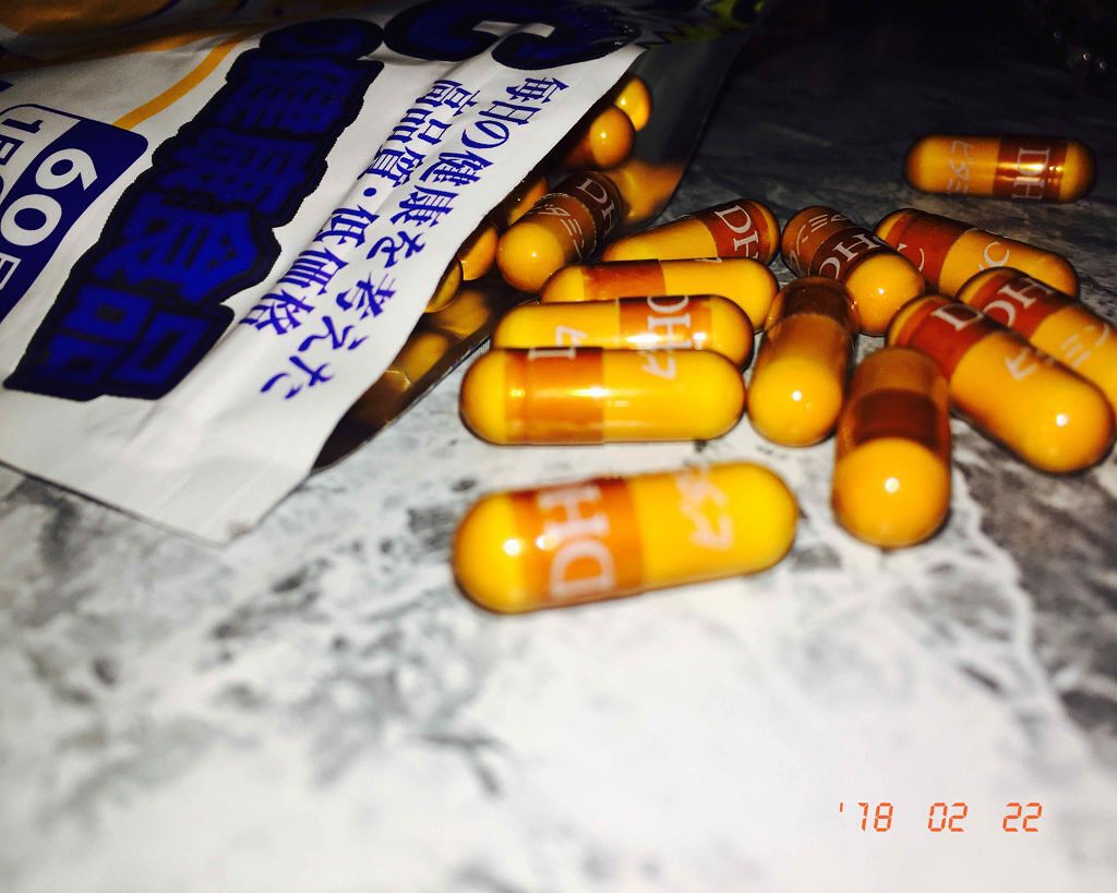 DHC ビタミンCハードカプセル/DHC/美容サプリメントを使ったクチコミ(2枚目)