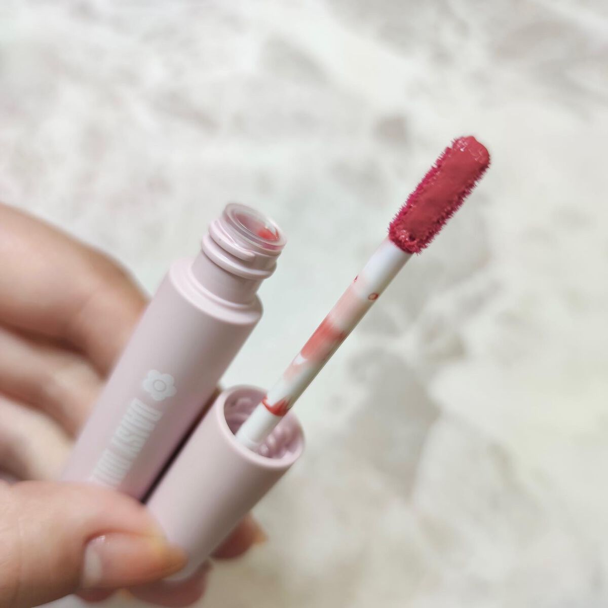 ウォータリー リップ ティント R-02 テラコッタレッド/DAISY DOLL by MARY QUANT/リップティントを使ったクチコミ（3枚目）