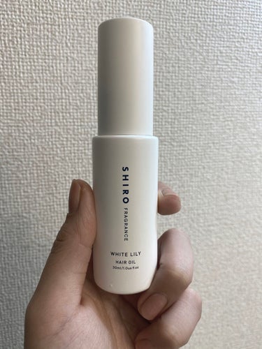 ----使いきりコスメ----
Shiro- white lily hire oil-

リピ:🙅🏻‍♀️
感想を一言で！
『香り〉効果』


これにつきますね。

ホワイトリリーの香りが好きな人はオイ