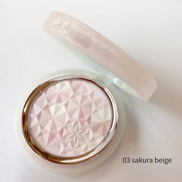 ＡＱ　オーラ リフレクター 03 sakura beige 可憐な花びらのようにおだやかな印象/DECORTÉ/プレストパウダーを使ったクチコミ（2枚目）