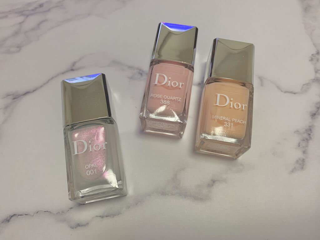 ディオール ヴェルニ 331 ミネラル ピーチ (スプリング コレクション2022数量限定色)（生産終了）/Dior/マニキュアを使ったクチコミ（3枚目）