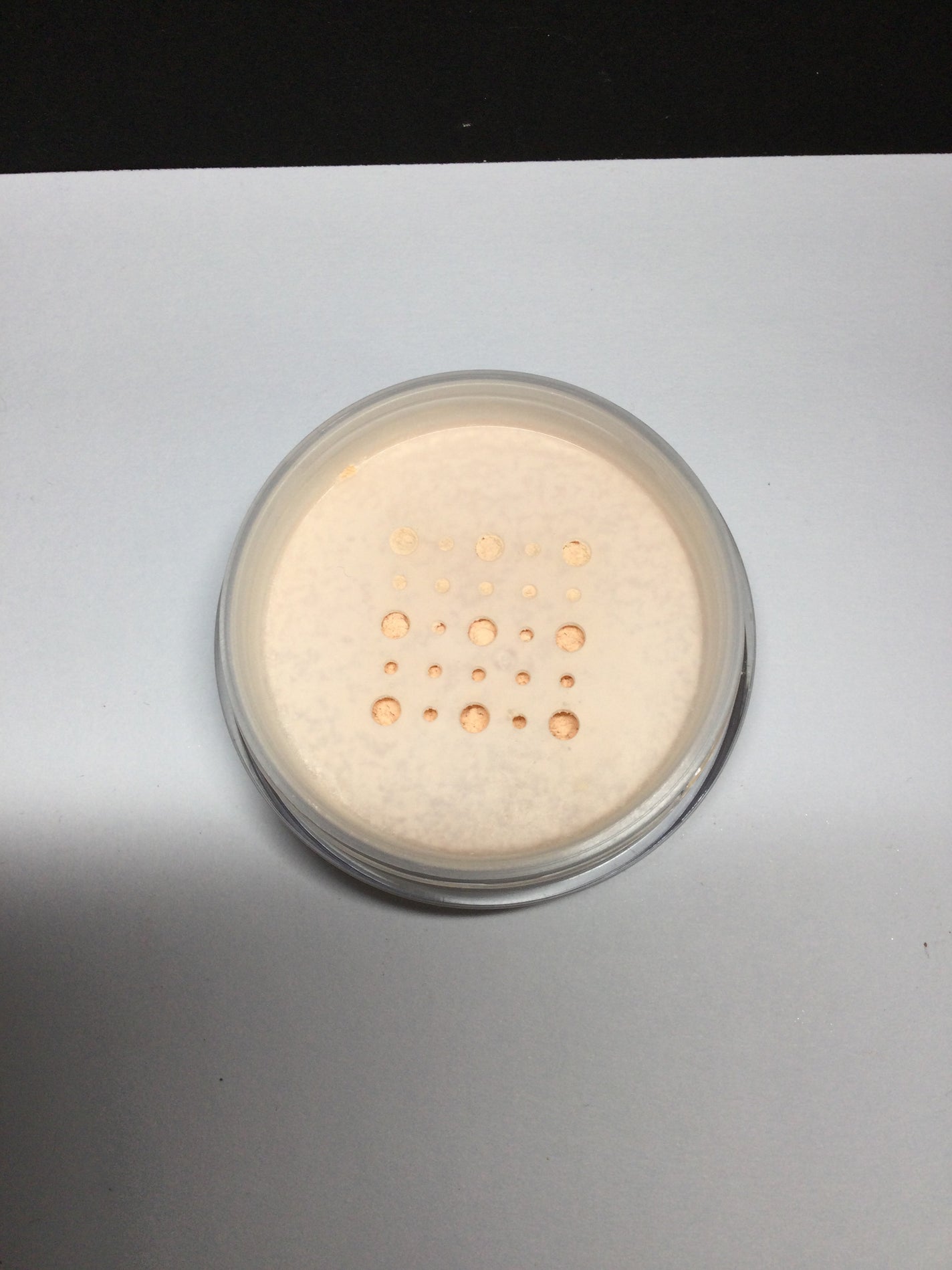 フィニッシングパウダー モイストC/チャコット・コスメティクス/ルースパウダーを使ったクチコミ(2枚目)