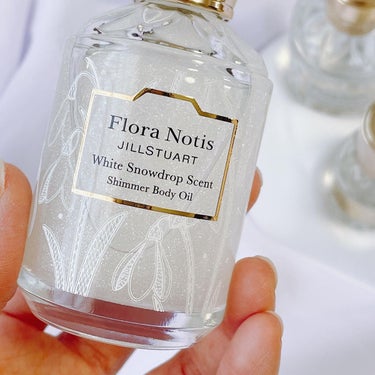 Flora Notis JILL STUART ホワイトスノードロップ　コフレのクチコミ「 #冬のラメ博覧会 
   
   
   
.....」（3枚目）