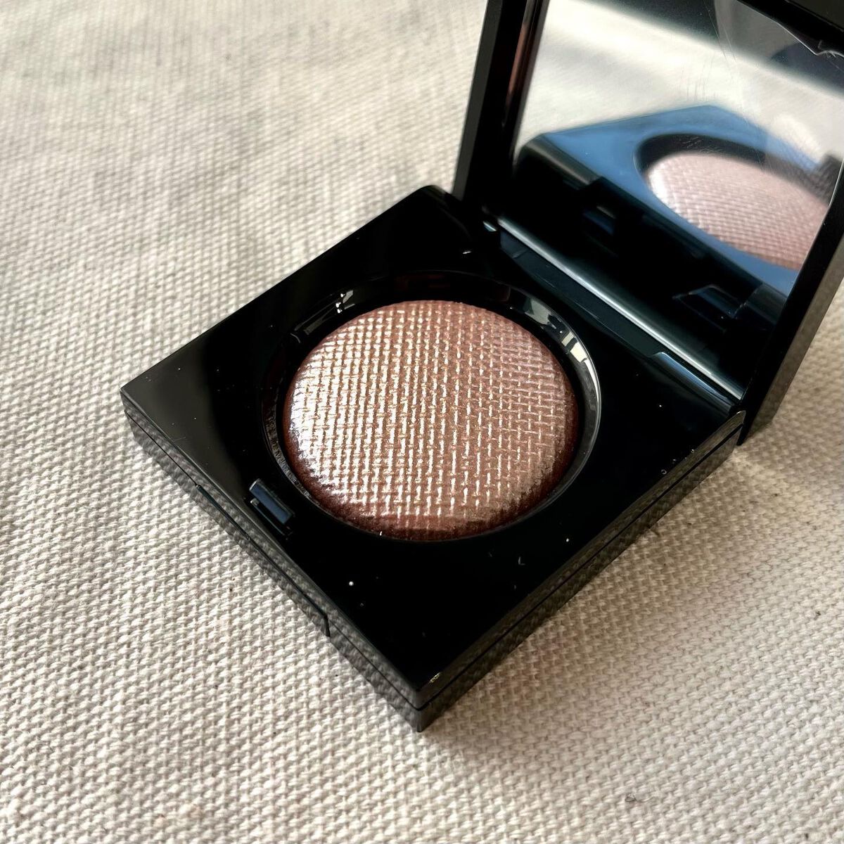 リュクスアイシャドウ/BOBBI BROWN/単色アイシャドウを使ったクチコミ（1枚目）