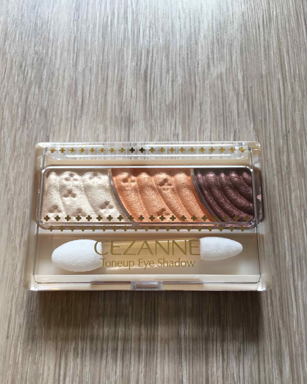トーンアップアイシャドウ/CEZANNE/アイシャドウパレットを使ったクチコミ(1枚目)