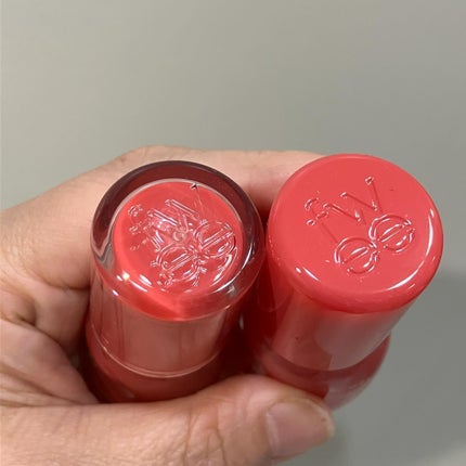 フィー 3Dボリューミンググロス/fwee/リップグロスを使ったクチコミ(4枚目)