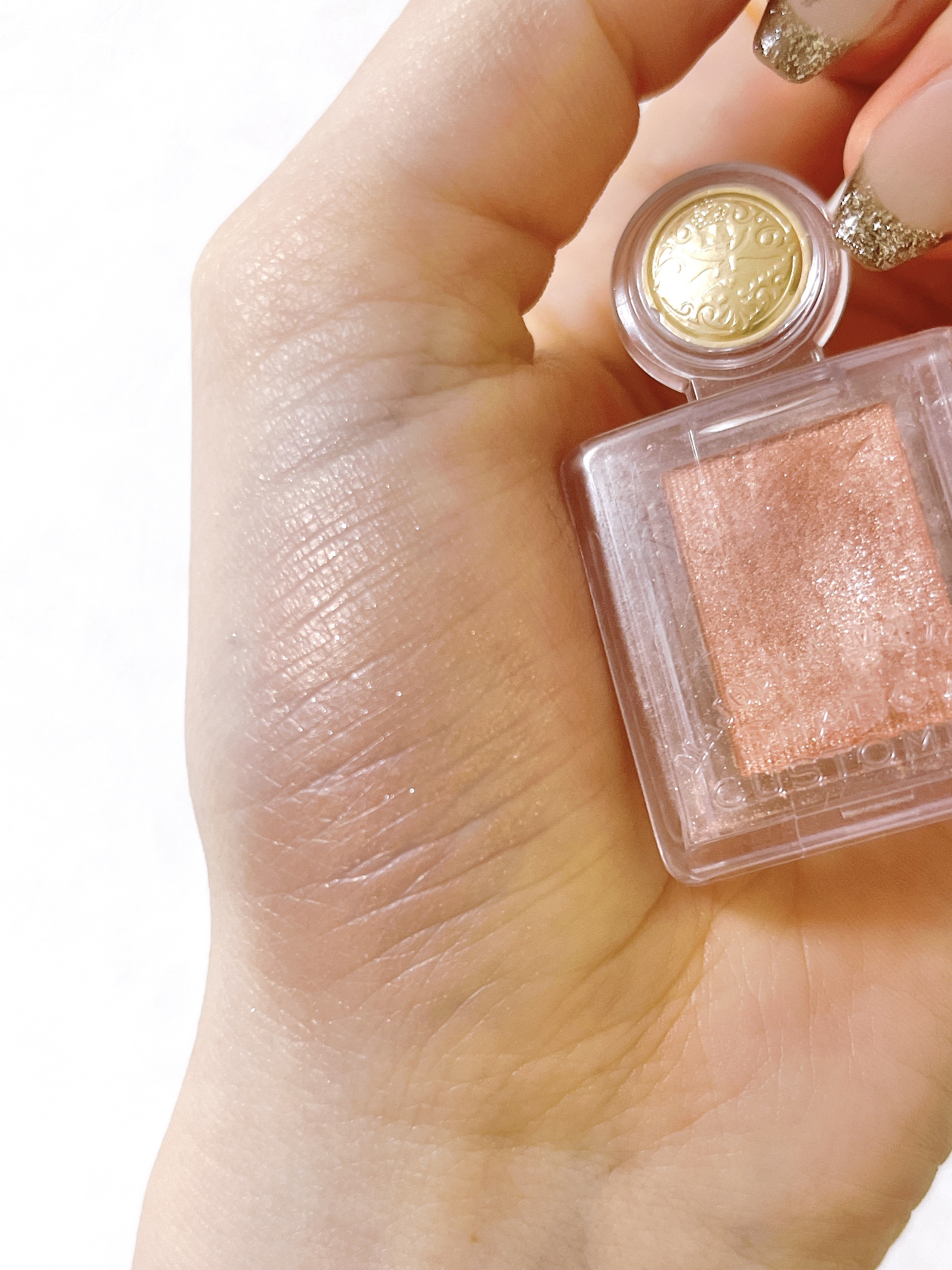 シャドーカスタマイズ/MAJOLICA MAJORCA/単色アイシャドウを使ったクチコミ（3枚目）