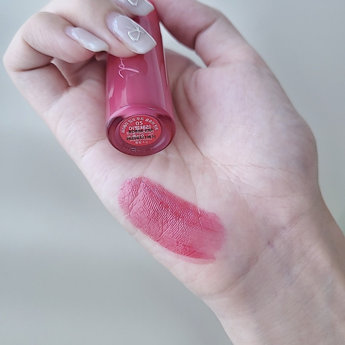 ペリペラ インク ムード グロイ ティント 05 CHERRY SO WHAT(どうしたのチェリー)/PERIPERA/リップティントを使ったクチコミ（2枚目）