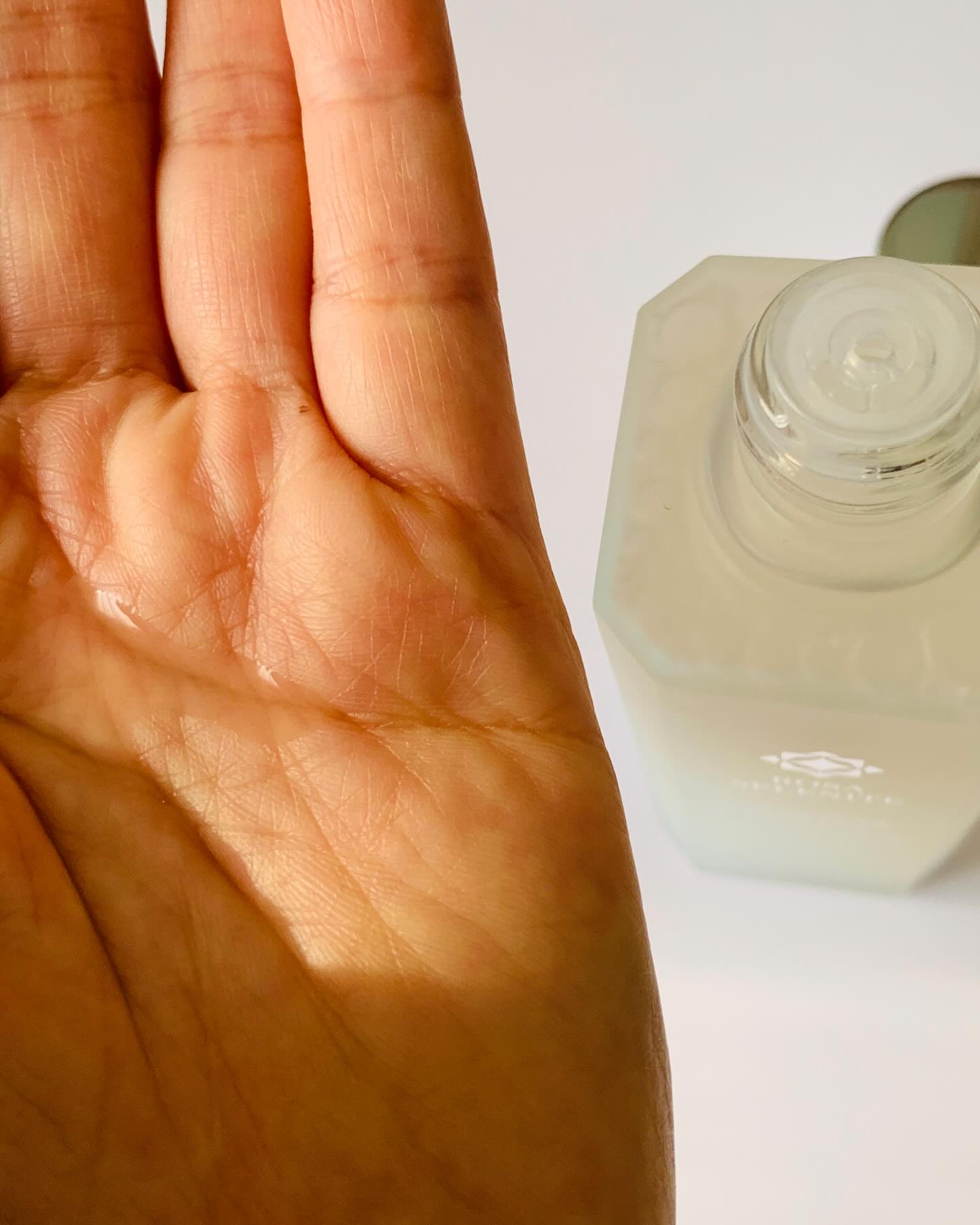 ロサ セレナイト スノーローズ エッセンス クリスタルスキン ローション/ROSA FAYRE/化粧水を使ったクチコミ（3枚目）