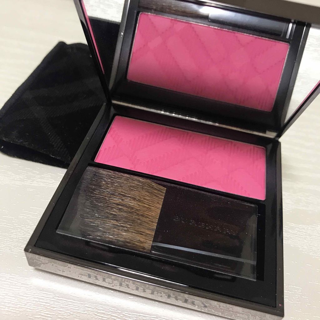 ライトグロウ/Burberry Beauty/パウダーチークを使ったクチコミ(1枚目)