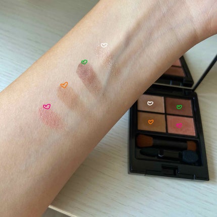 ミネラルクラッシィシャドー モデラートピーチ(生産終了)/エトヴォス/アイシャドウパレットを使ったクチコミ(2枚目)