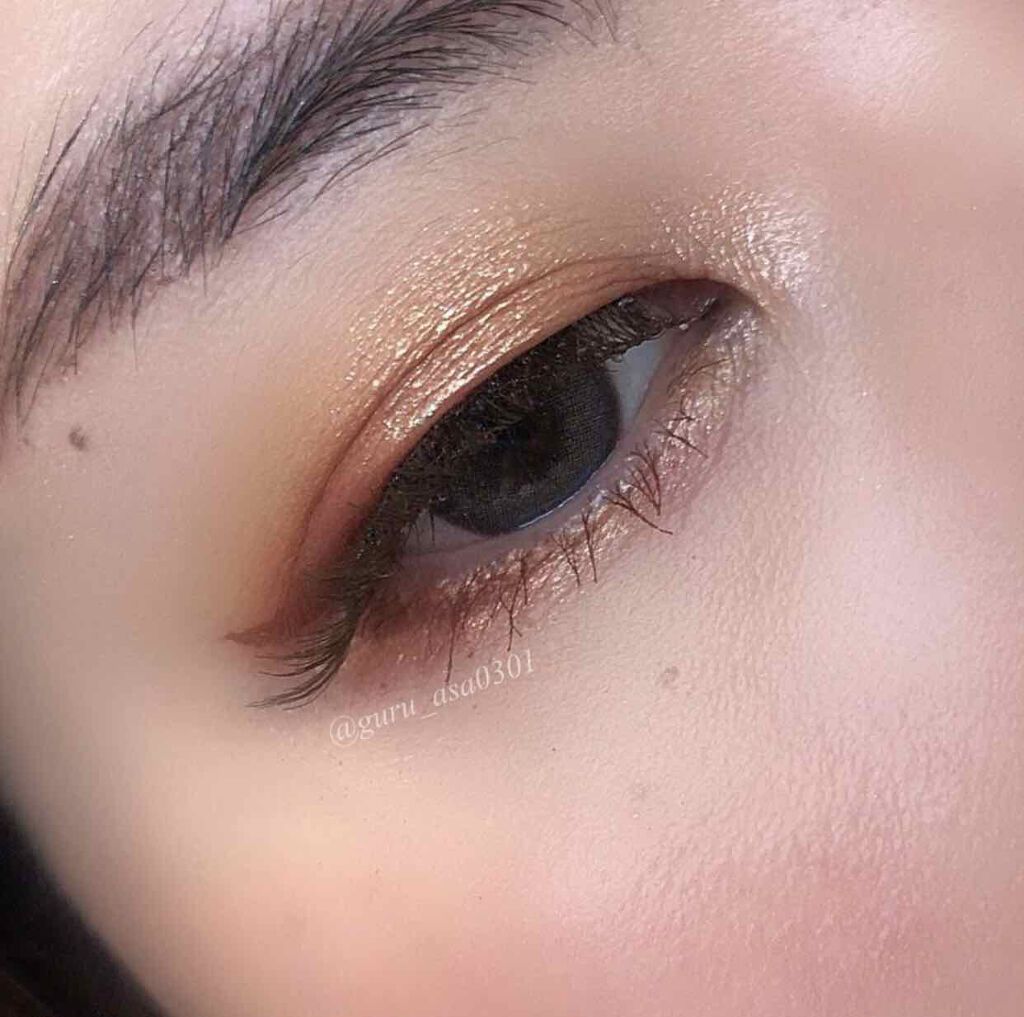 グリッタープリズム シャドウ/MISSHA/グリッターを使ったクチコミ（3枚目）