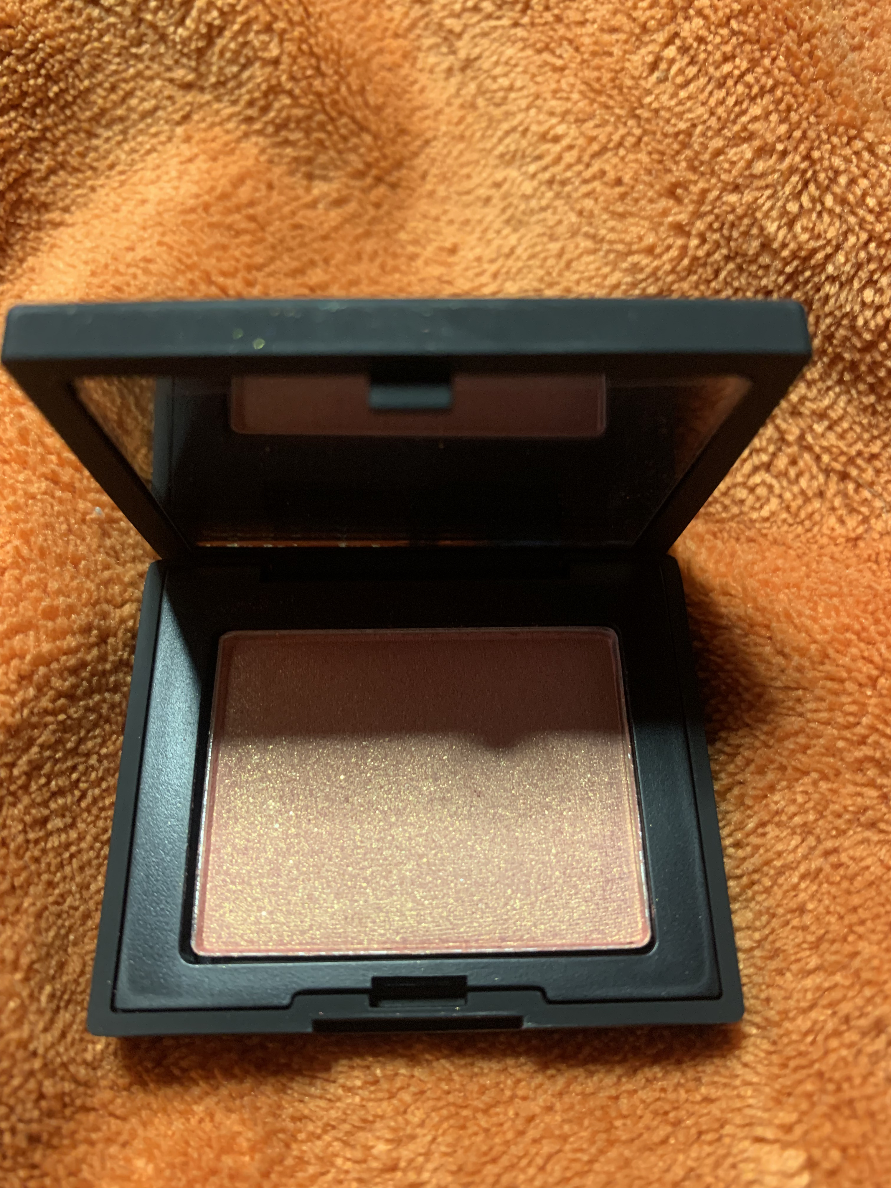 ブラッシュ N 777 ORGASM（ミニ）/NARS/パウダーチークを使ったクチコミ（2枚目）