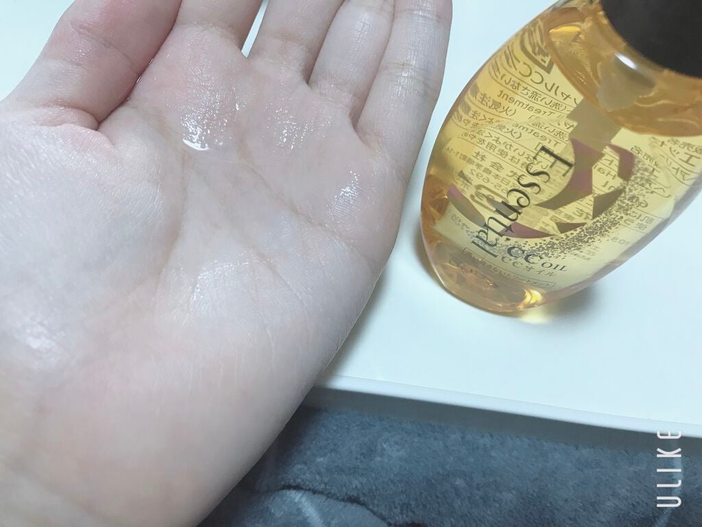 CCオイル/エッセンシャル/ヘアオイルを使ったクチコミ(2枚目)