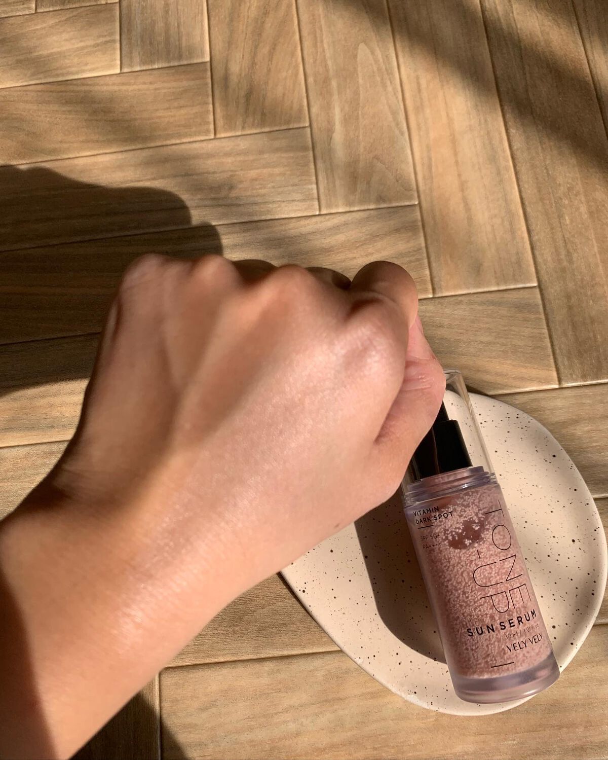 ビタミントーンアップサンセラム/VELY VELY/日焼け止めローションを使ったクチコミ(4枚目)