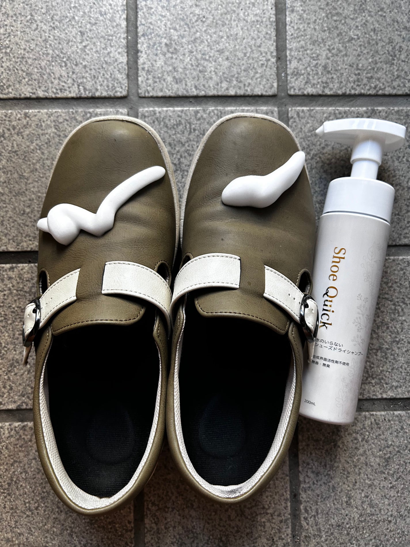 もふるん on LIPS 「水のいらないシューズドライシャンプーシュークイックを使いました..」(2枚目)