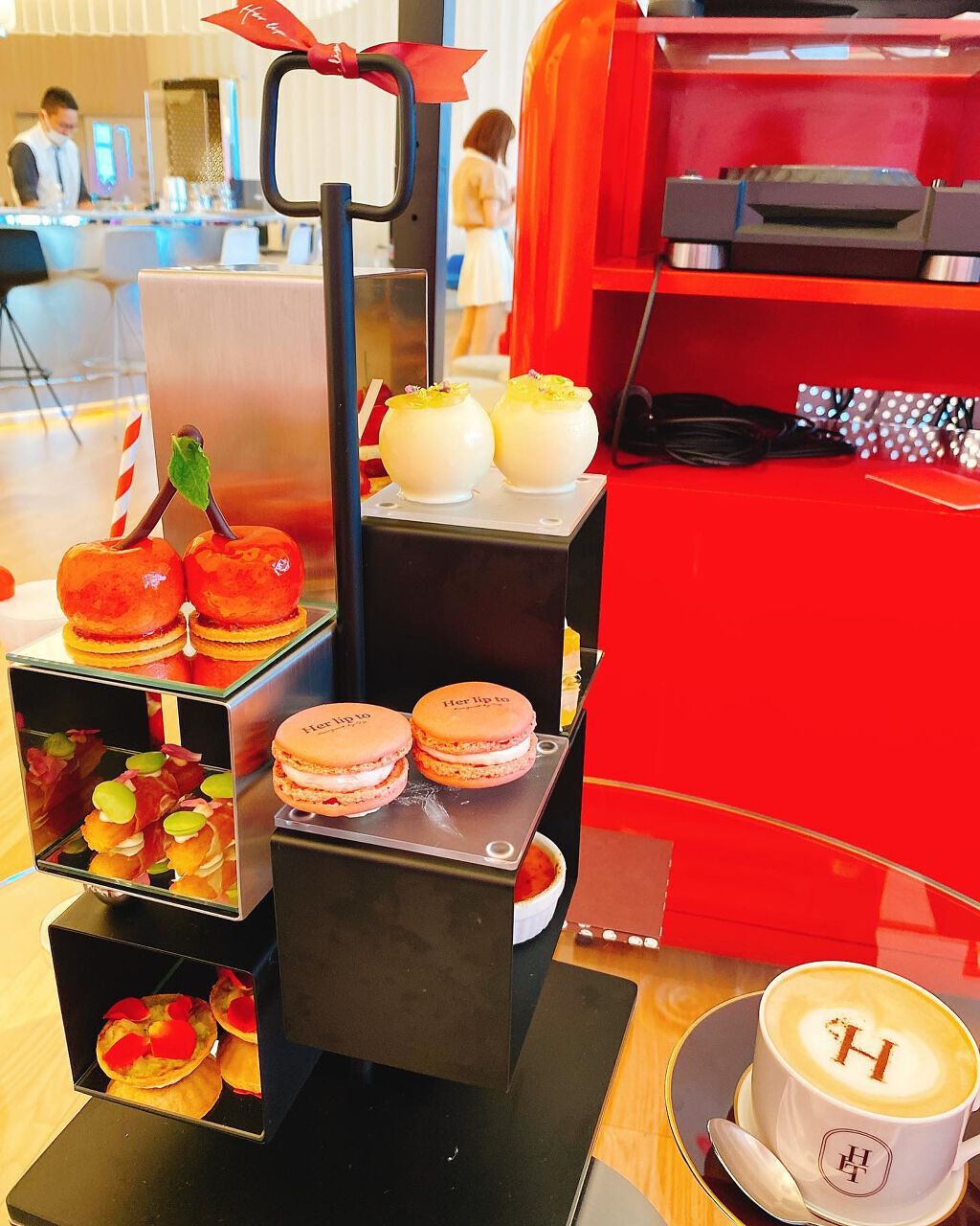 グロウサンスクリーンセラム/Her lip to BEAUTY/日焼け止めローションを使ったクチコミ(5枚目)