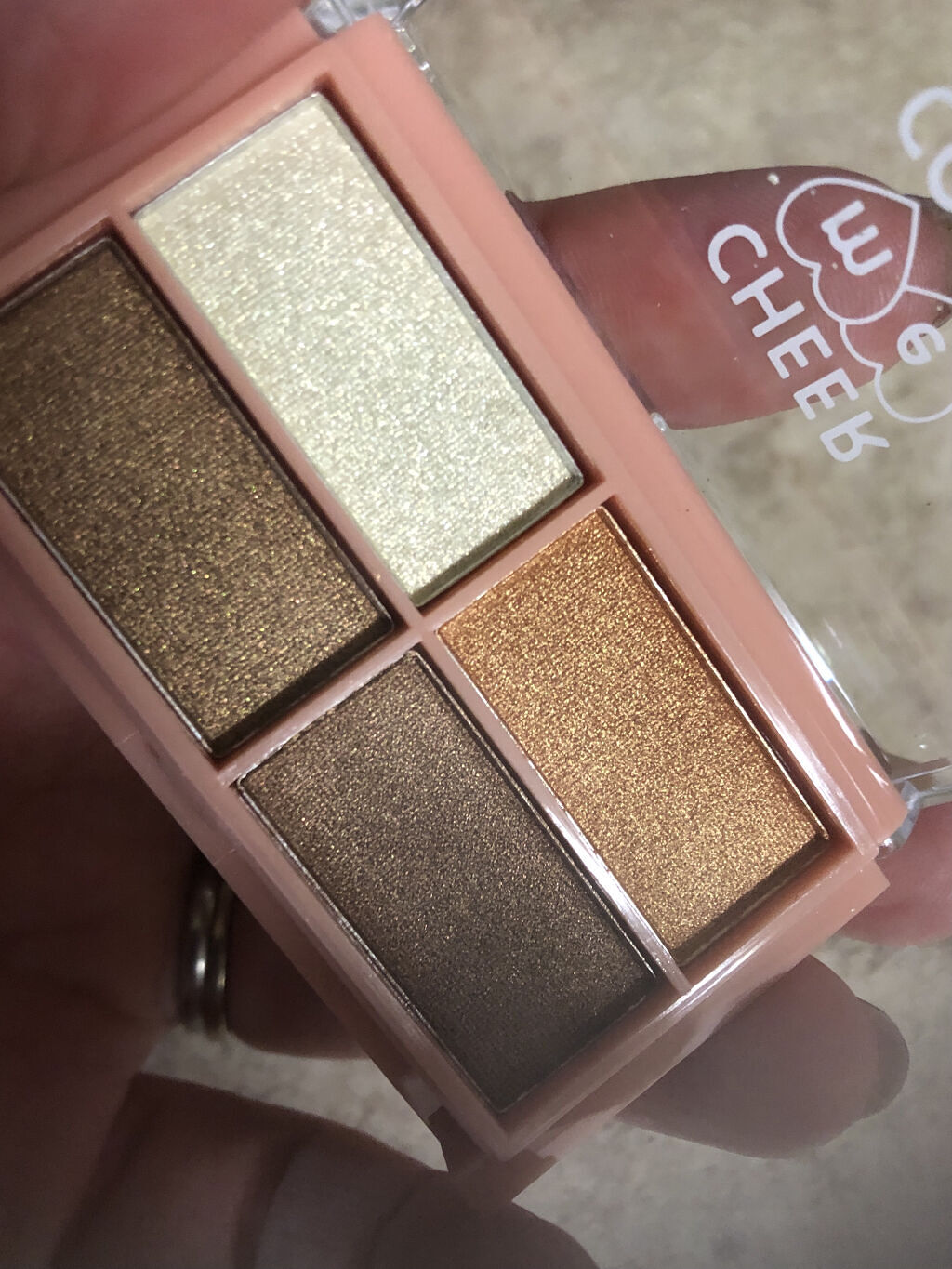 CHEER me COLOR アイシャドウ/セリア/アイシャドウパレットを使ったクチコミ（2枚目）