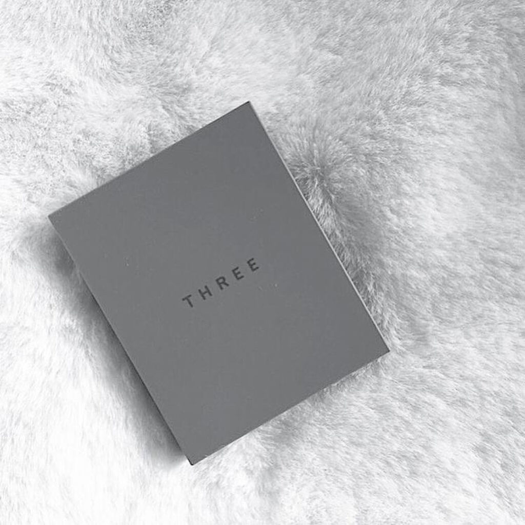 コントラスト デュオ 01/THREE/プレストパウダーを使ったクチコミ（2枚目）