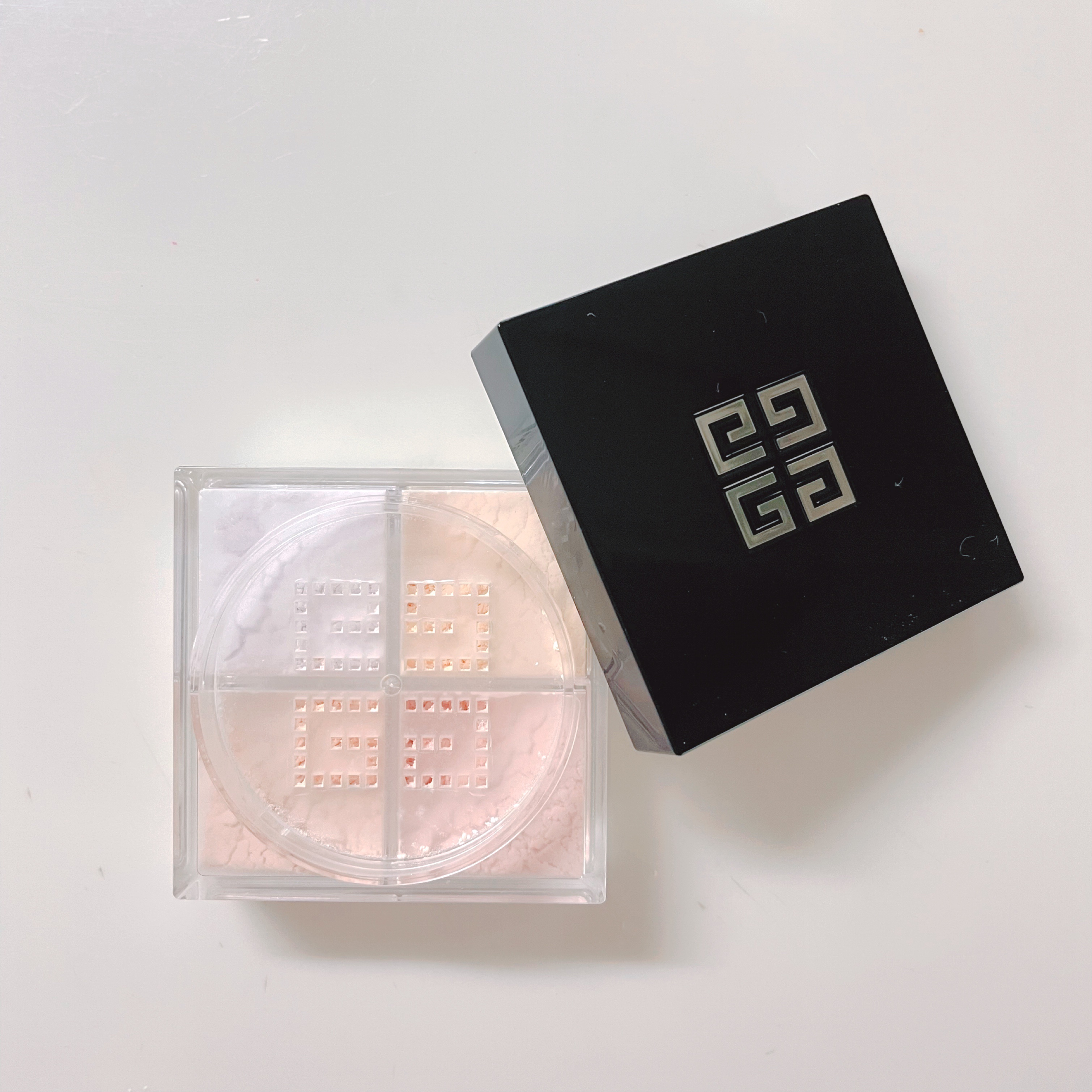 プリズム・リーブル/GIVENCHY/ルースパウダーを使ったクチコミ（2枚目）