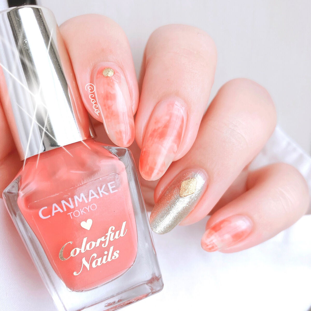 カラフルネイルズ/キャンメイク/マニキュアを使ったクチコミ(2枚目)