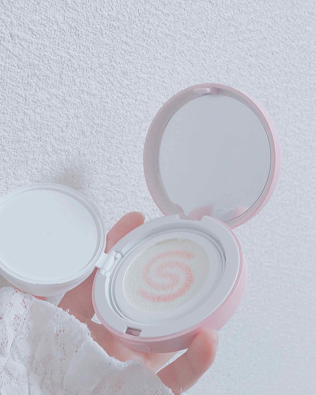 WHITE CREAMY CUSHION(ウユファンデ)/G9SKIN/化粧下地を使ったクチコミ(2枚目)