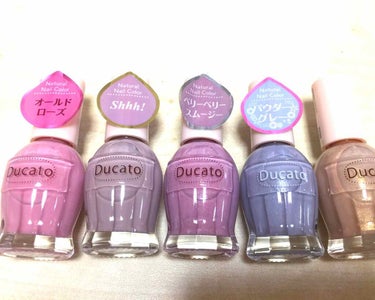 今どハマり中のデュカート のネイル💅
前から気になってたんだけど、プチプラネイルはもう
卒業かなとも思ってたので、様子見してました。

お値段は660円でプチプラの中ではもっと安いものは
あるんだけど、