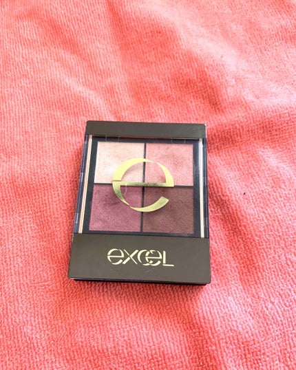 リアルクローズシャドウ/excel/アイシャドウパレットを使ったクチコミ(2枚目)