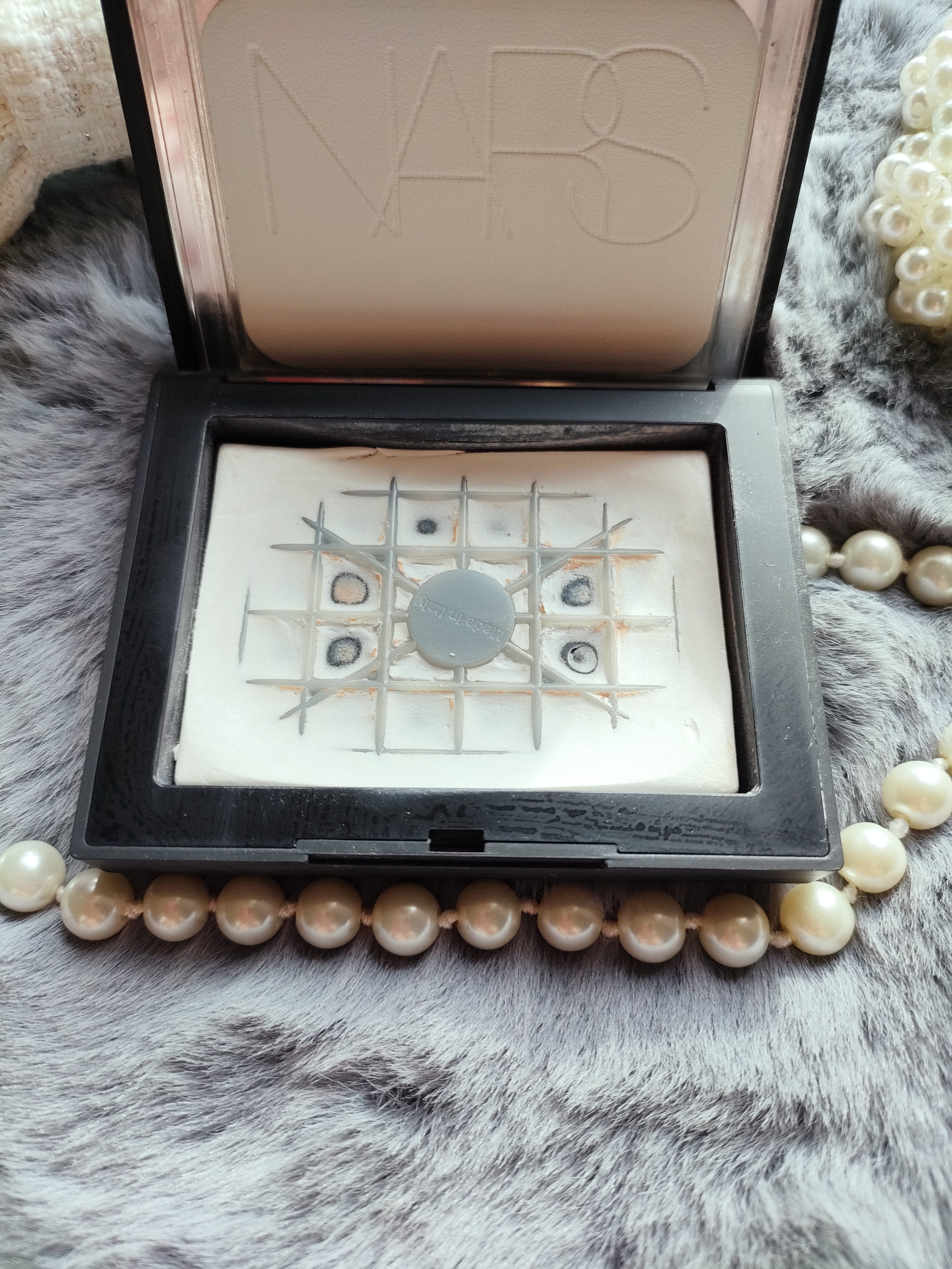 ライトリフレクティングセッティングパウダー　プレスト　N/NARS/プレストパウダーを使ったクチコミ（2枚目）