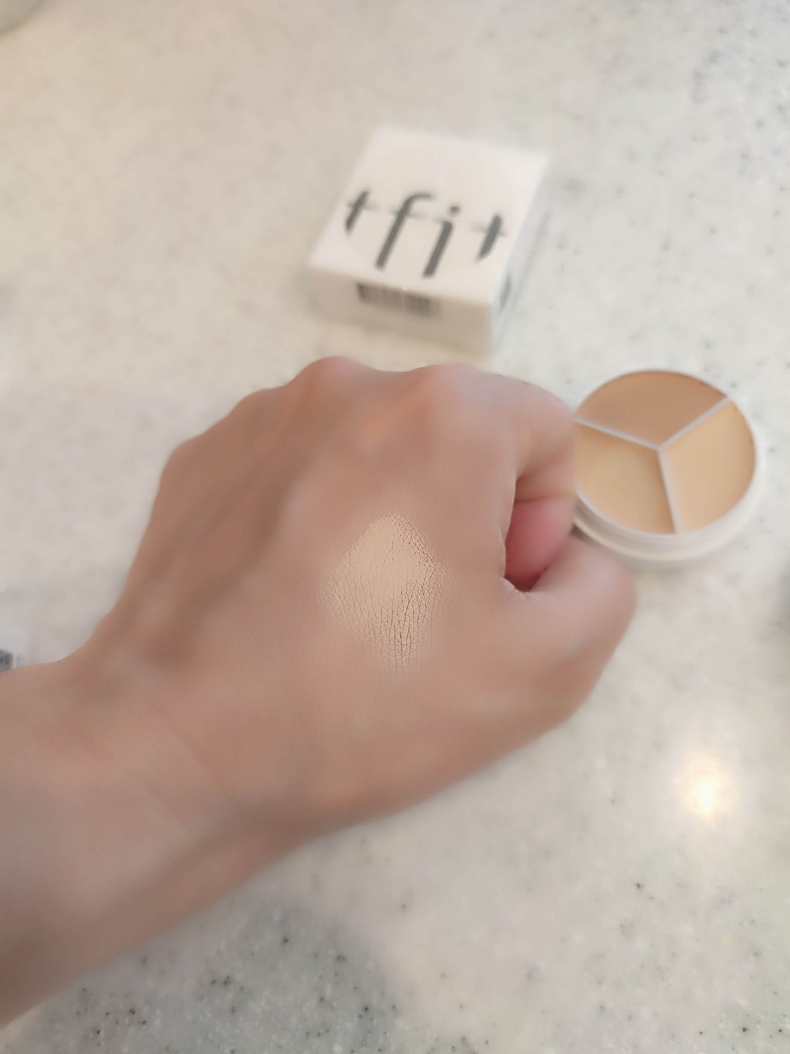 カバーアッププロコンシーラー/TFIT/パレットコンシーラーを使ったクチコミ（2枚目）