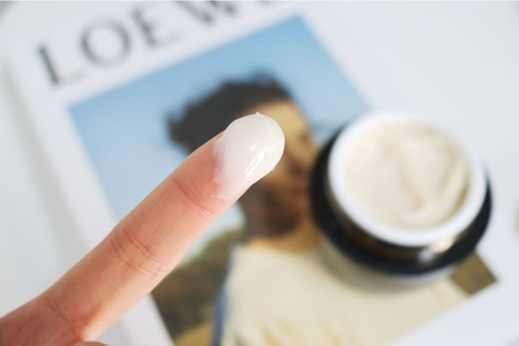 ベラ アルティメットエージ ネッククリーム/VELLA/フェイスクリームを使ったクチコミ（2枚目）