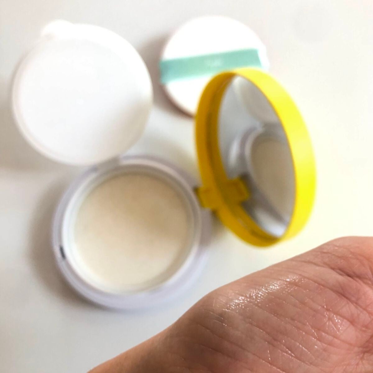 フジコあぶらとりウォーターパウダー/Fujiko/プレストパウダーを使ったクチコミ(4枚目)