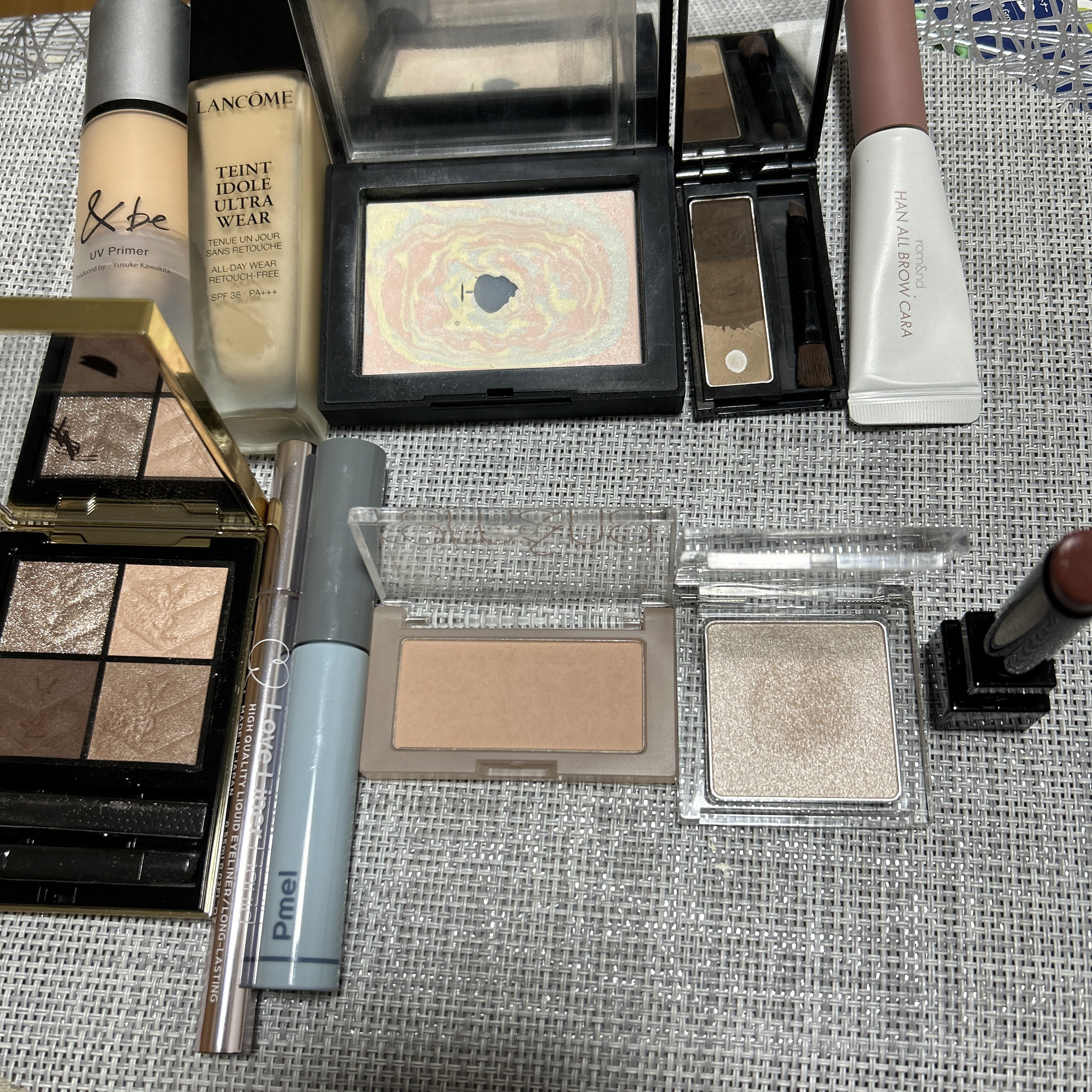 ライトリフレクティング プリズマティックパウダー/NARS/プレストパウダーを使ったクチコミ（2枚目）