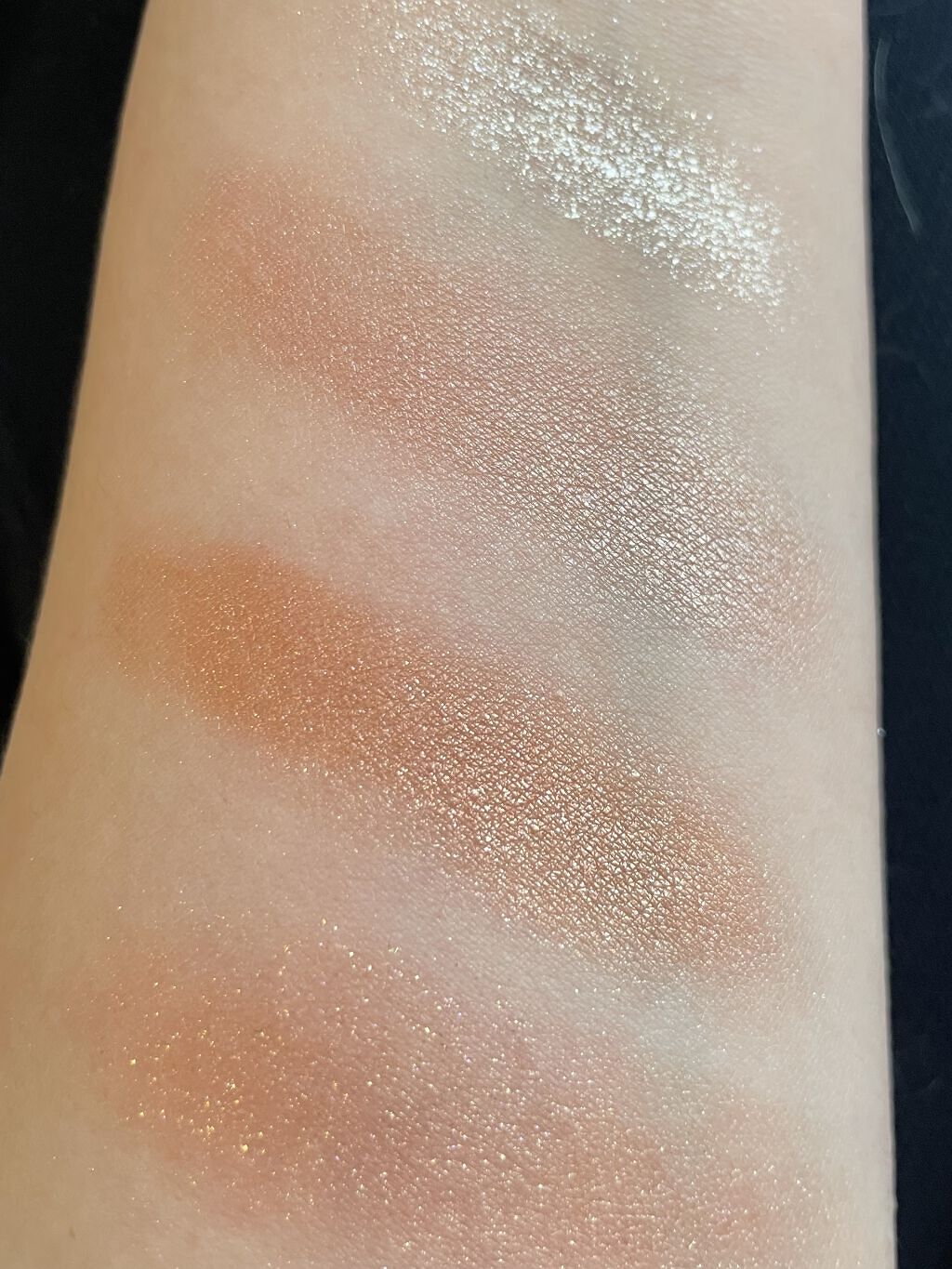 足しパレ 03 うるみラメ/Fujiko/アイシャドウパレットを使ったクチコミ（3枚目）