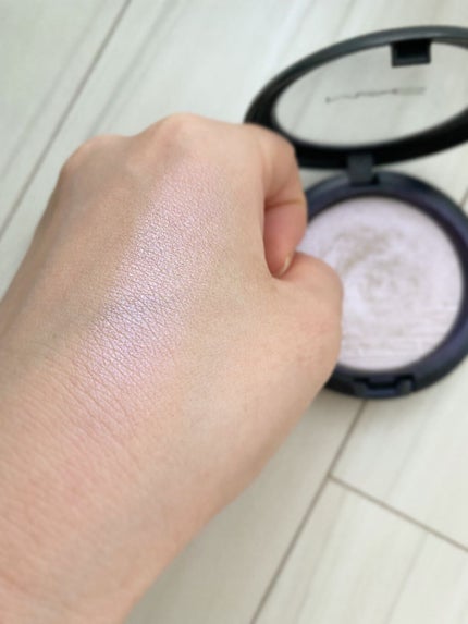 エクストラ ディメンション スキンフィニッシュ/M・A・C/プレストパウダーを使ったクチコミ(2枚目)