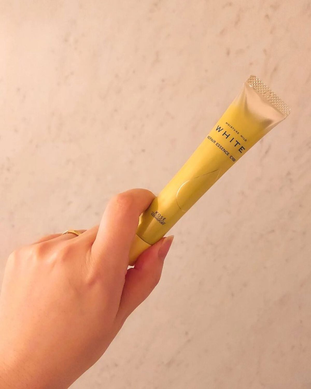 モイスチュアマイルドホワイトリペアエッセンス C100/モイスチュアマイルド ホワイト/美容液を使ったクチコミ(5枚目)