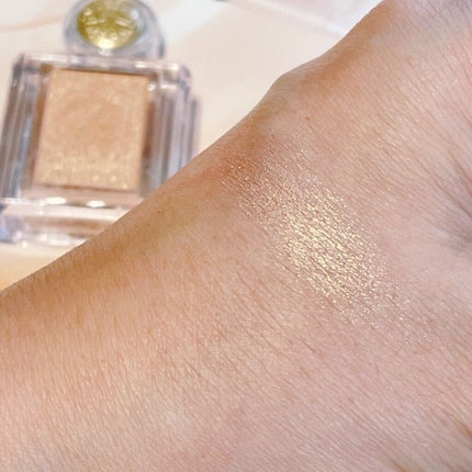 シャドーカスタマイズ/MAJOLICA MAJORCA/単色アイシャドウを使ったクチコミ(2枚目)